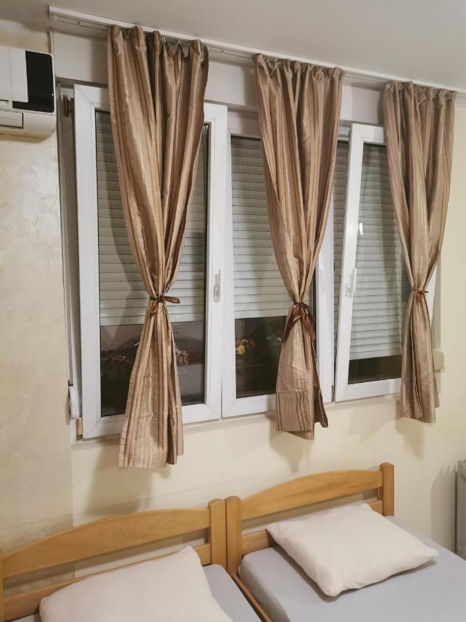Agape Downtown Apartment Beograd Bagian luar foto