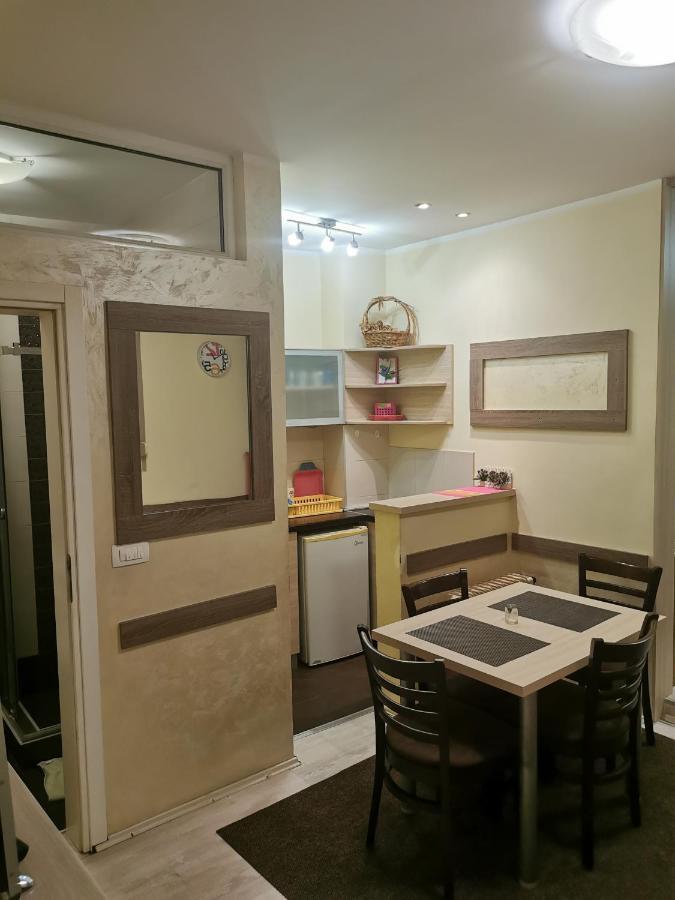 Agape Downtown Apartment Beograd Bagian luar foto