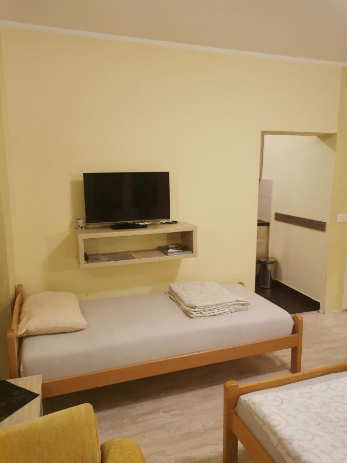 Agape Downtown Apartment Beograd Bagian luar foto