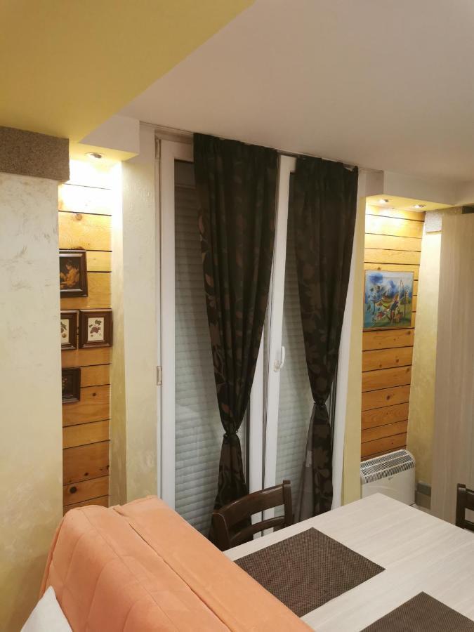 Agape Downtown Apartment Beograd Bagian luar foto