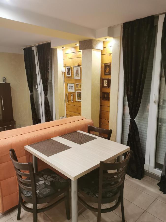 Agape Downtown Apartment Beograd Bagian luar foto