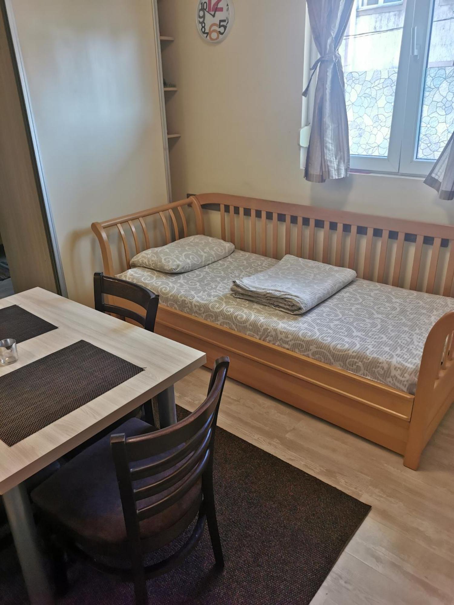 Agape Downtown Apartment Beograd Ruang foto